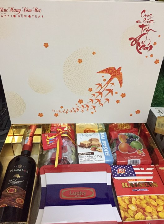 HỘP QUÀ TẾT