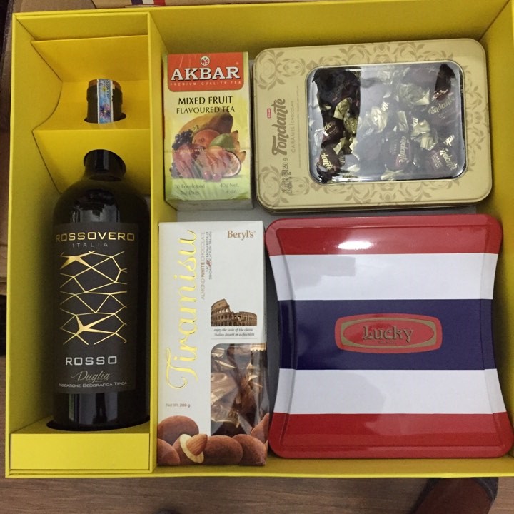 HỘP QUÀ TẾT